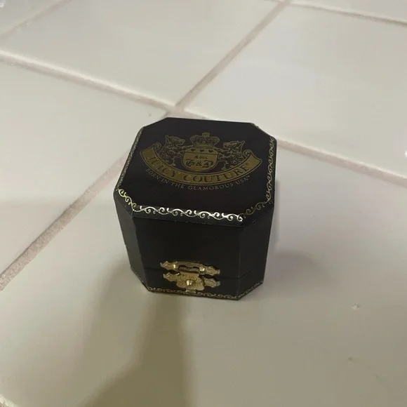 Vintage Juicy Couture Earring Box 🩷 - Picture 3 of 4